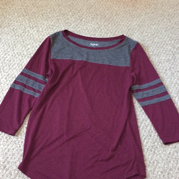 City Streets Tops - Maroon/gray shirt. City Streets Tops - Maroon/gray shirt.